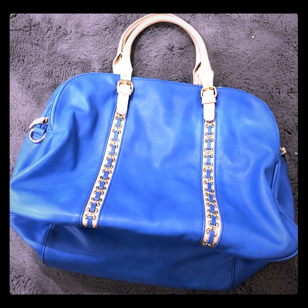 Baby Blue Outtinh Purse